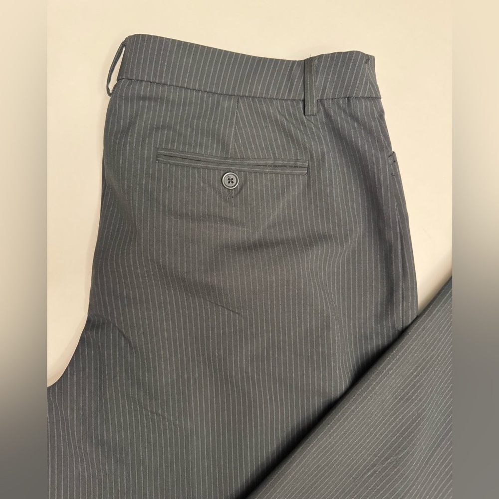 212 Collection Women’s Dress Pants Sz 14 Charcoal White Pinstripe Zipper & Clasp